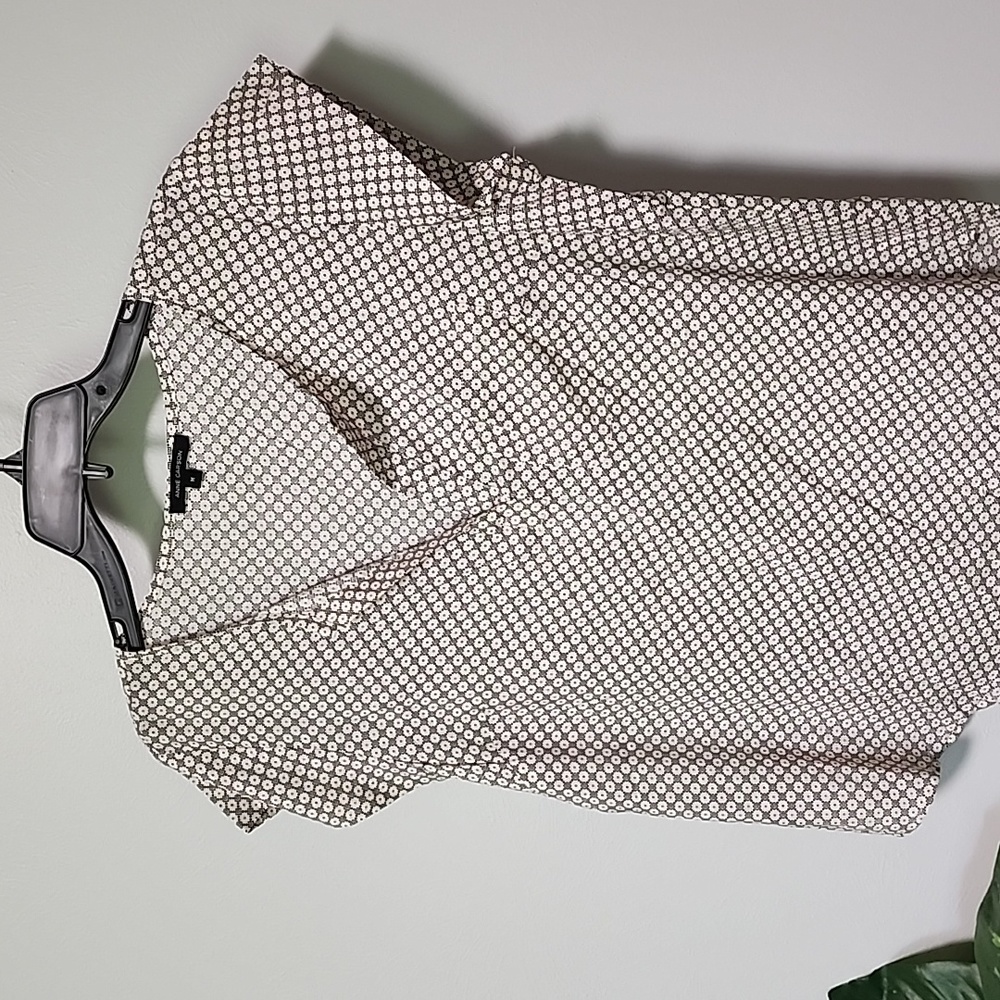 Anne Carson size Medium Blouse Black and white
